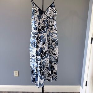 Banana Republic Navy and White Floral Slip